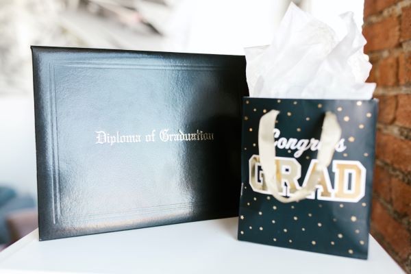 Looking for gift ideas for your college graduate?