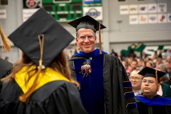 Are you a faculty member participating in commencement?