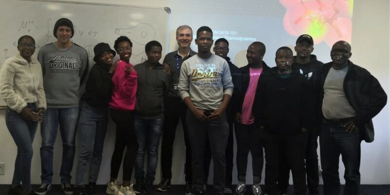 Mochalin delivers invited seminar at University of the Western Cape