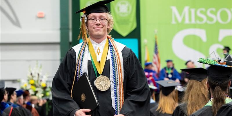 Nominate students for the Remington R. Williams Award by Jan. 30