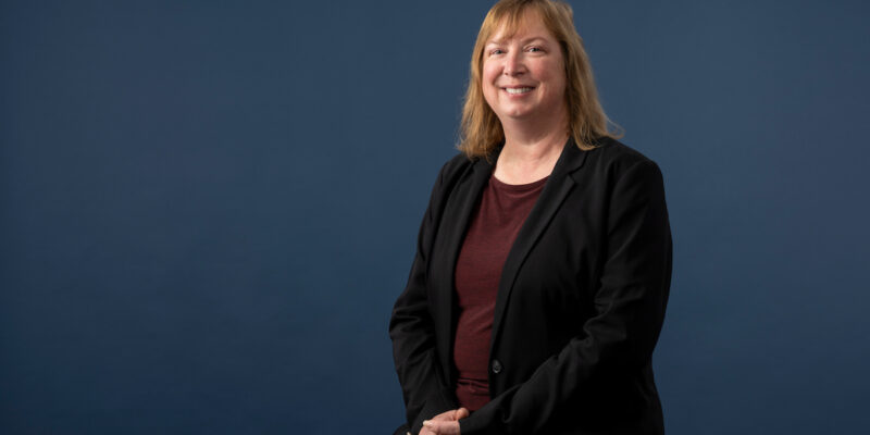 Minteer earns J. Heyrovsky Prize for Molecular Electrochemistry