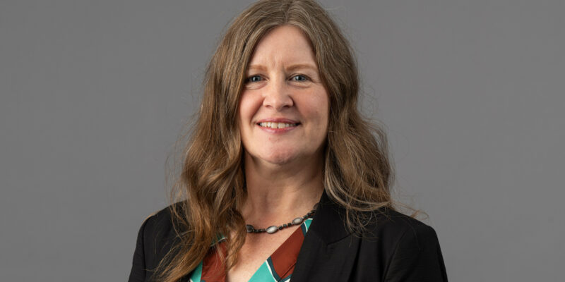 Sheffel receives national student advocate award